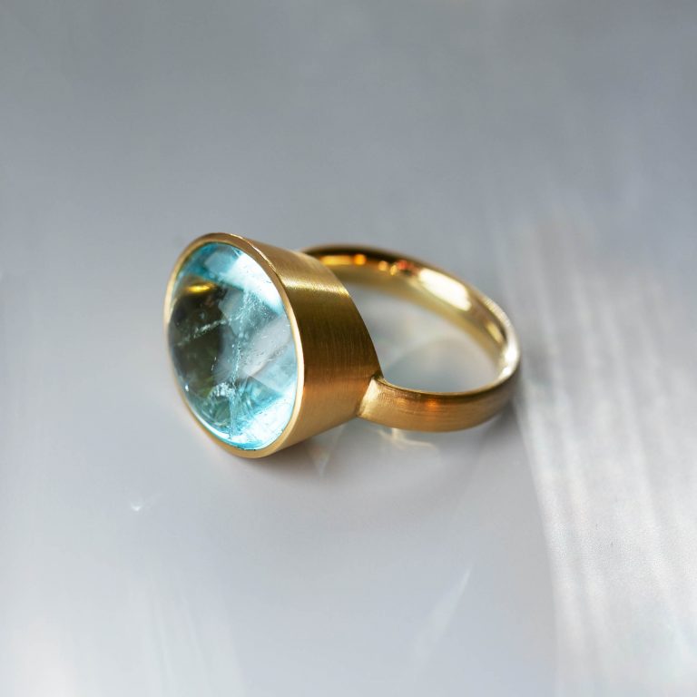 Goldring mit Aquamarin